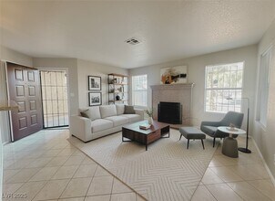 3604 Di Salvo Dr in Las Vegas, NV - Foto de edificio - Building Photo