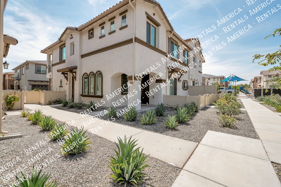4100 S Virginia Wy in Chandler, AZ - Building Photo