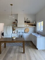 1392 Calle Crisantemo in Thousand Oaks, CA - Building Photo