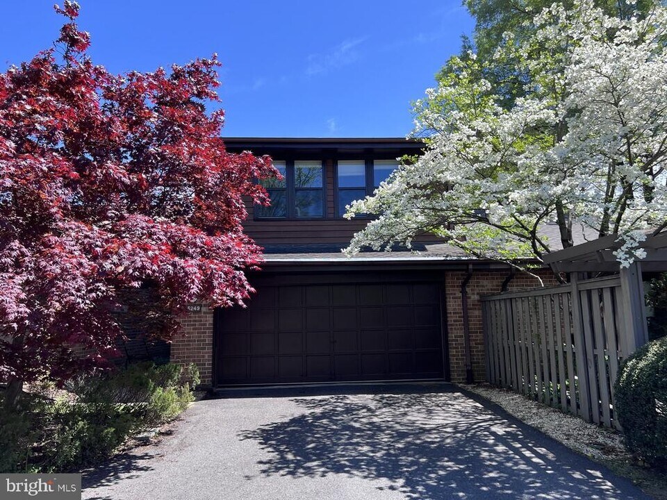 5249 Strathmore Ave in Kensington, MD - Building Photo