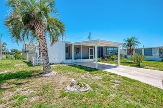 226 3rd St E in Nokomis, FL - Building Photo - Building Photo
