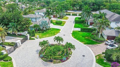 2500 Estates Dr in North Palm Beach, FL - Building Photo - Building Photo