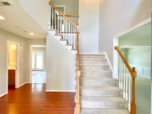 110 Mulberry Ct in Yorktown, VA - Building Photo - Building Photo