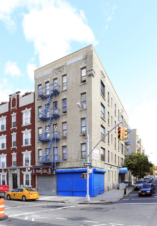 441 E 187th St in Bronx, NY - Building Photo