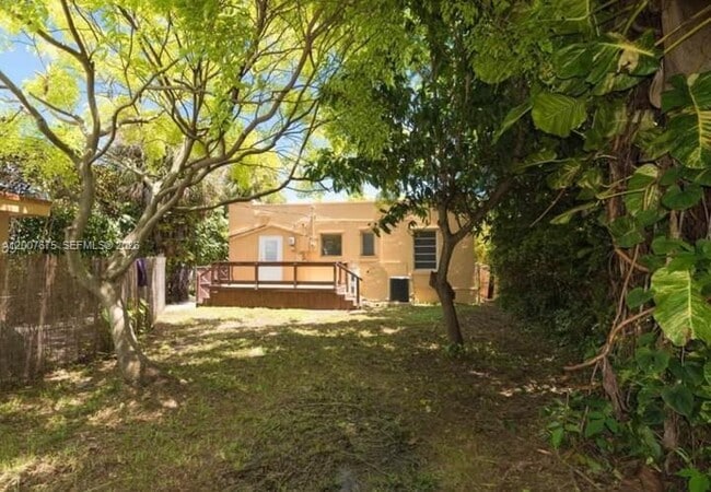 property at 305 NE 2nd Ave