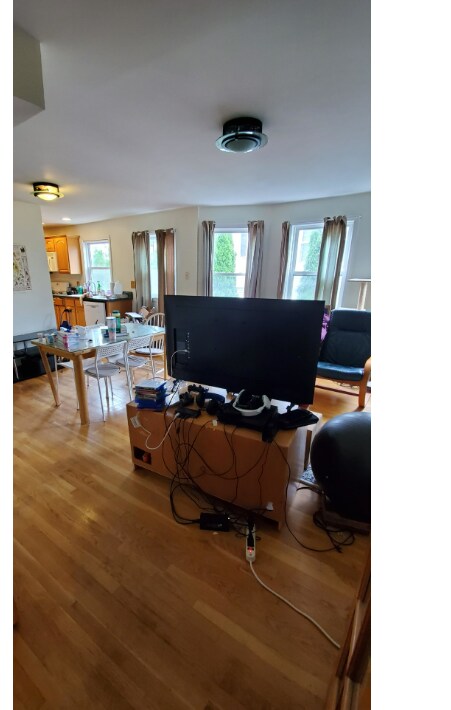 14 Underwood Park, Unit 2 in Waltham, MA - Foto de edificio - Building Photo