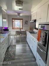 4139 Cochran St in Simi Valley, CA - Building Photo - Building Photo