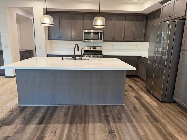 5427 Melissa Ln