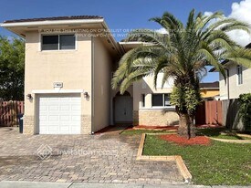 14137 SW 166th Terrace in Miami, FL - Building Photo