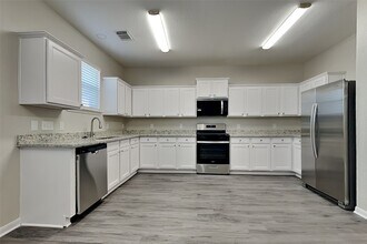 6530 Bella Noche Dr in Spring, TX - Building Photo - Building Photo