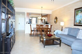 10056 Siesta Bay Dr in Naples, FL - Foto de edificio - Building Photo