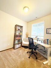 2063 SE Hopi Way in Port Orchard, WA - Building Photo - Building Photo