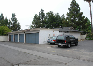 2083 S Nautical St in Anaheim, CA - Building Photo - Building Photo