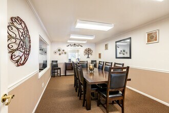 Creekside At Amherst Apartments in Denver, CO - Building Photo - Building Photo