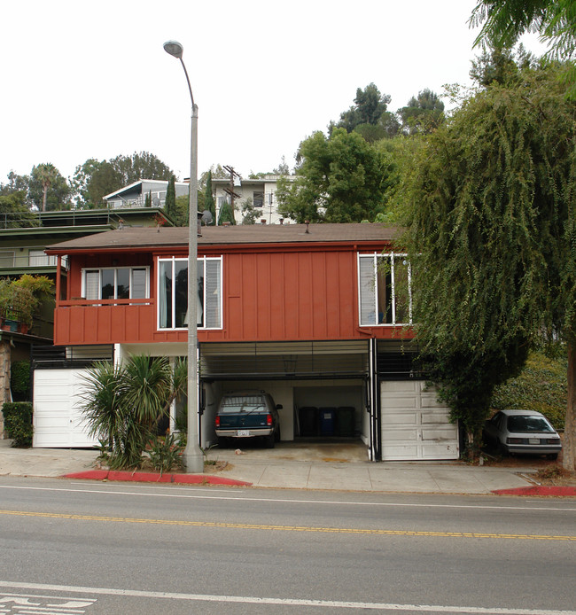 1846 Silver Lake Blvd in Los Angeles, CA - Building Photo - Building Photo