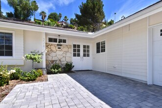 22817 Pera Rd in Los Angeles, CA - Building Photo - Building Photo