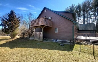 177 Brimstone Hill Rd in Pine Bush, NY - Foto de edificio - Building Photo
