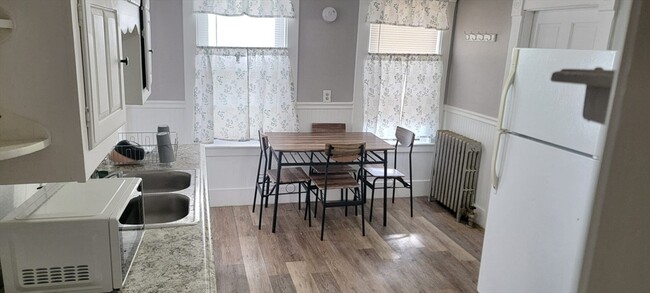 80 Linden St in Winchendon, MA - Foto de edificio - Building Photo