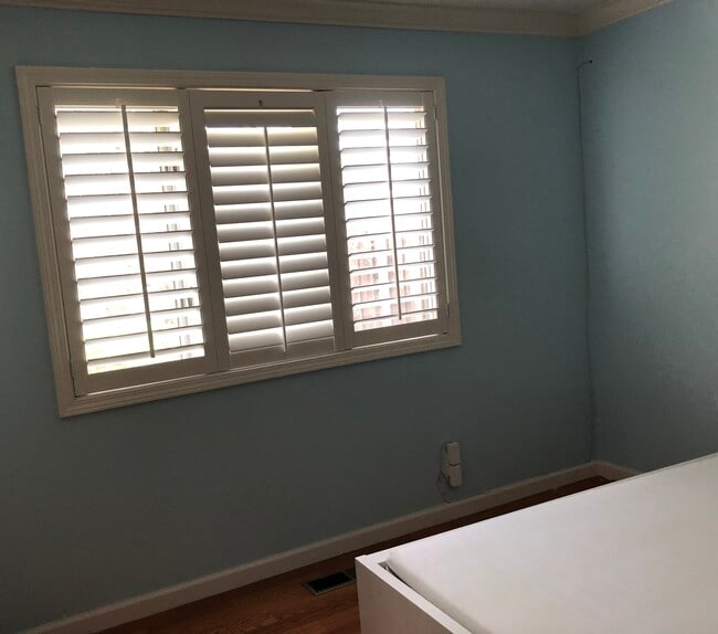 property at 680 Clara Vista Ave