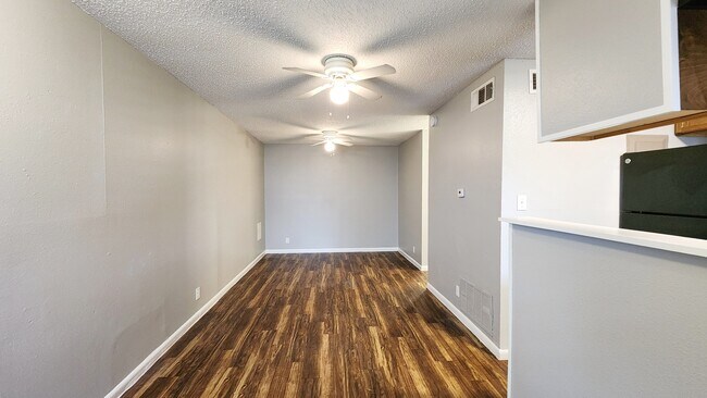 2606 Ektom Dr-Unit -2 in Austin, TX - Building Photo - Building Photo