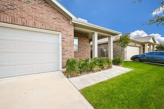 13535 Wembley Heights Dr in Houston, TX - Building Photo - Building Photo