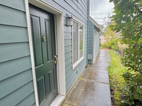 6935-6937-6937 N Maryland Ave in Portland, OR - Building Photo - Building Photo
