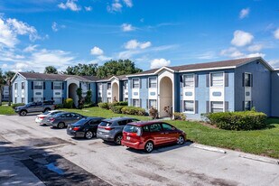 Windmill Point in Orlando, FL - Building Photo