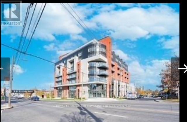 2433 Dufferin St in Toronto, ON - Building Photo - Building Photo