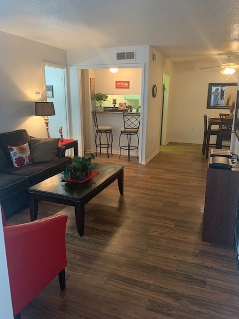 Chevy Chase Apartments in San Antonio, TX - Building Photo - Building Photo