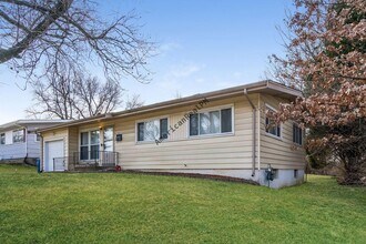 8921 Dever Dr in Jennings, MO - Building Photo - Building Photo