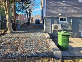 38 Alfred St in Dartmouth, NS - Building Photo