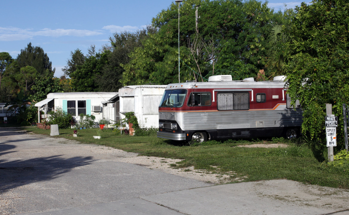 Aristocrat Trailer Park in Nokomis, FL - Building Photo