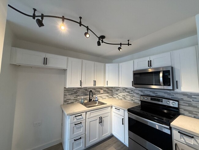 785 Kinau St in Honolulu, HI - Building Photo - Building Photo