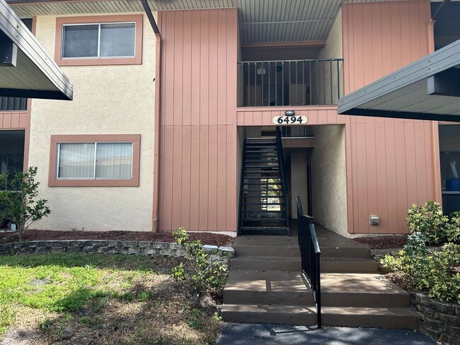 6494 Royal Woods Dr, Unit 3631C in Ft. Myers, FL - Foto de edificio - Building Photo