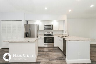 2520 Townsquare Dr in Jacksonville, FL - Building Photo - Building Photo