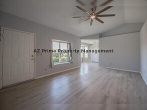1055 N Recker Rd in Mesa, AZ - Building Photo - Building Photo