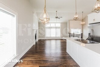 13810 NW 73rd St in Kansas City, MO - Foto de edificio - Building Photo