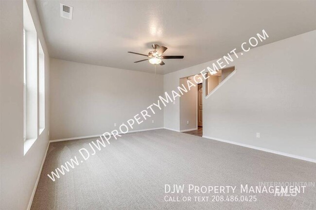 13564 Palm Beach Dr in Caldwell, ID - Building Photo - Building Photo