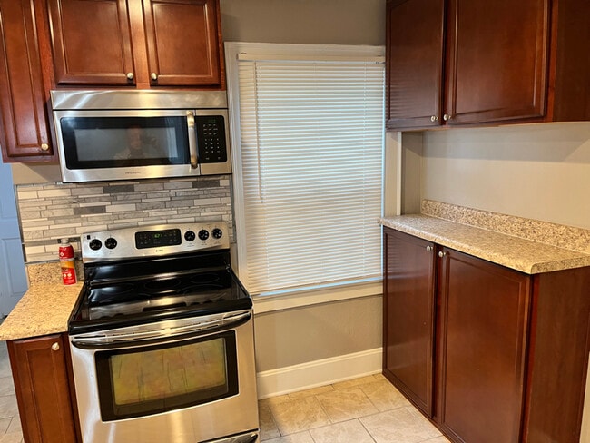 52 Aylwin Rd in Portsmouth, VA - Building Photo - Building Photo