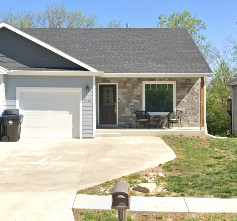 3410 SE Taurus Ave in Topeka, KS - Building Photo