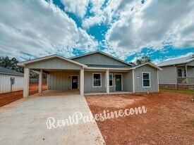 1712 Amy Ln in Palestine, TX - Building Photo