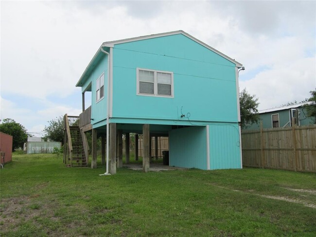 property at 903 16th St