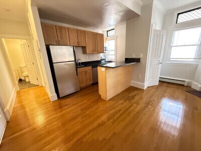 199 Commonwealth Ave, Unit B