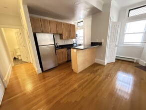 199 Commonwealth Ave, Unit B in Boston, MA - Building Photo - Building Photo