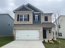 236 Summerlin Dr in Gallatin, TN - Building Photo