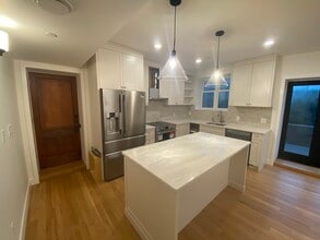 1591 Haywood Av in West Vancouver, BC - Building Photo - Building Photo