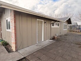 314-316 SE 118th Ave in Vancouver, WA - Building Photo