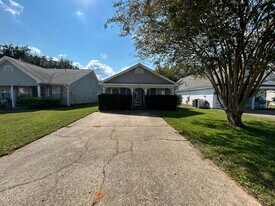 1311 Jasper St in Cantonment, FL - Building Photo