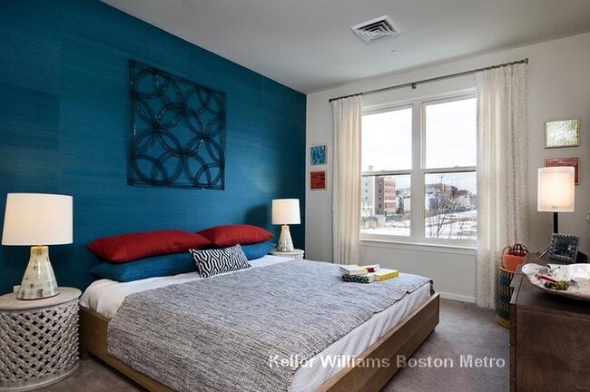 50 Lewis St, Unit #302