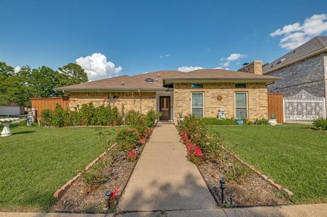 1110 Capitol Ct in Irving, TX - Building Photo